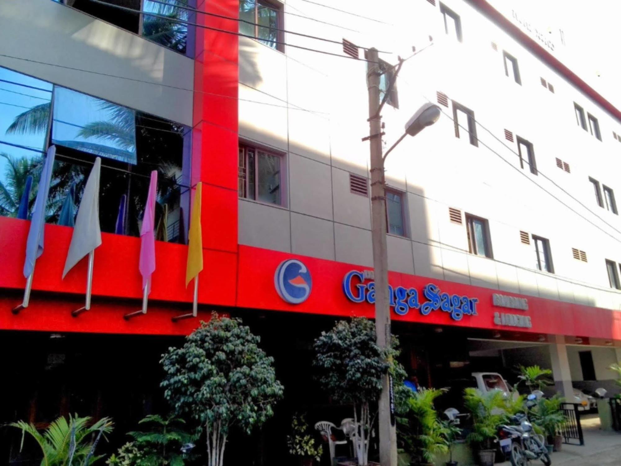 Oyo Hotel Ganga Sagar Near Sri Someshwara Swami Temple Bangalore Exterior photo